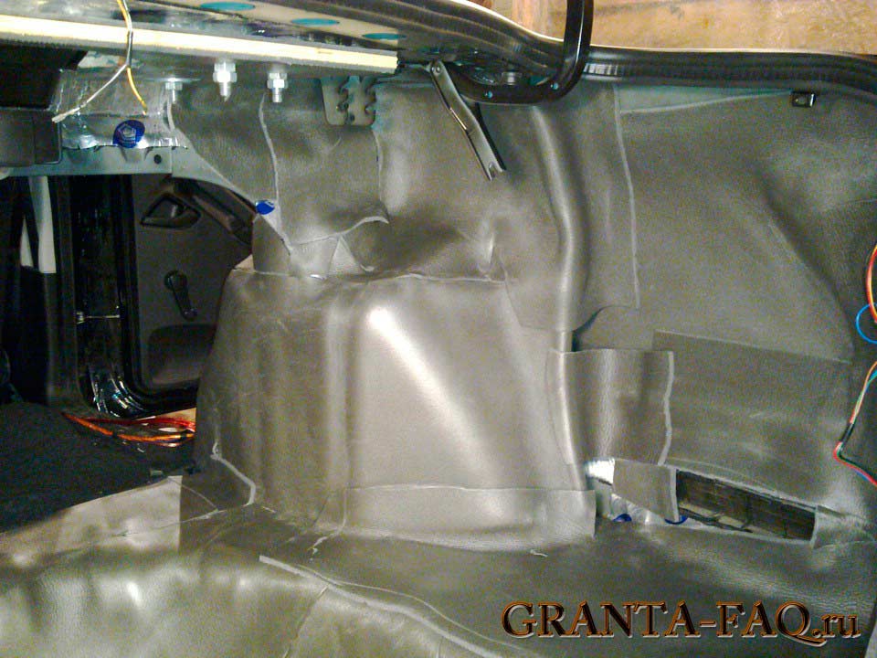 Шумоизоляция багажника на Лада Гранта (granta)