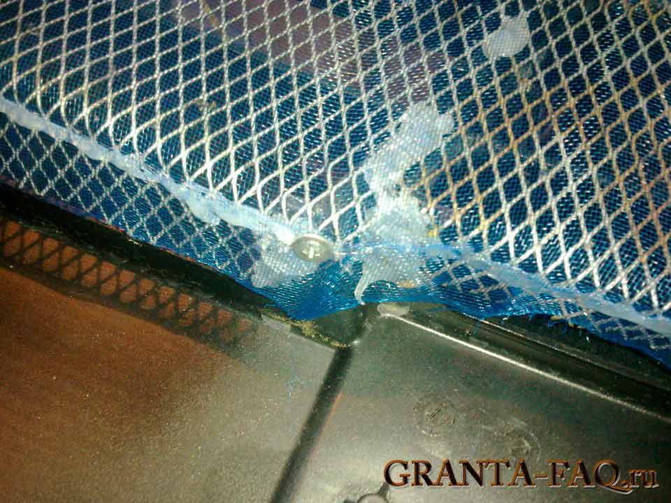 Сетка в решетку радиатора и бампер на Лада Гранта (granta)