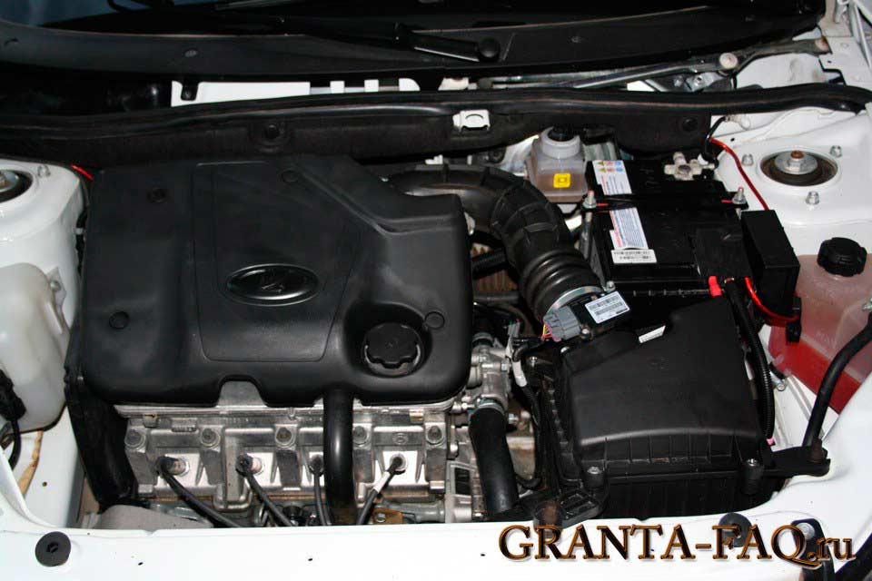 Защитная крышка двигателя на Лада Гранта (granta)