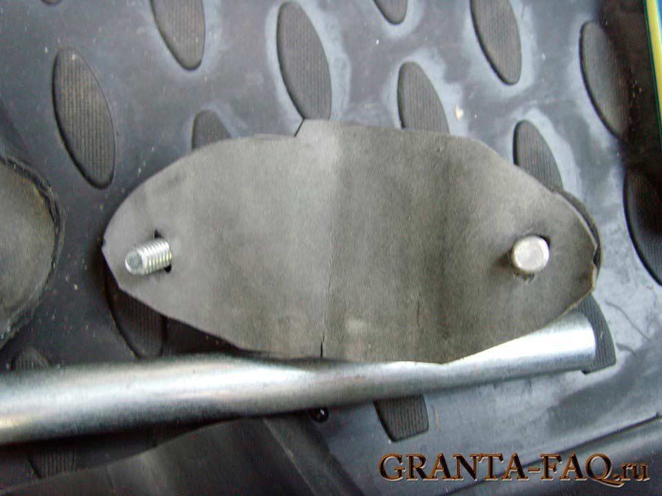 Мягкое закрытие крышки багажника на гранте (granta)